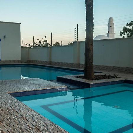 Lux Suites Nyali Luxury Apartments Mombasa Eksteriør billede